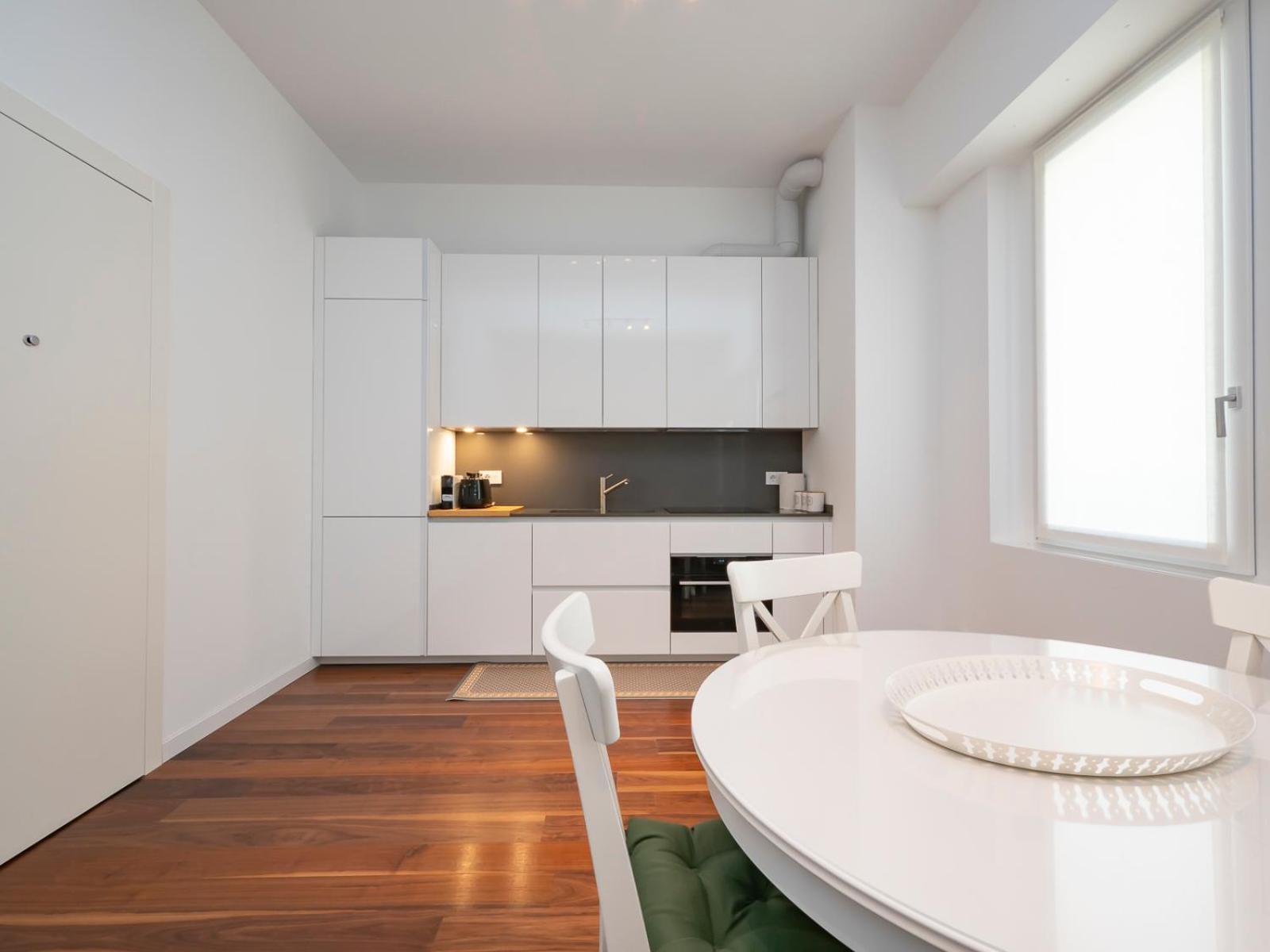 Modern Two-room In Corso Buenos Aires Mailand