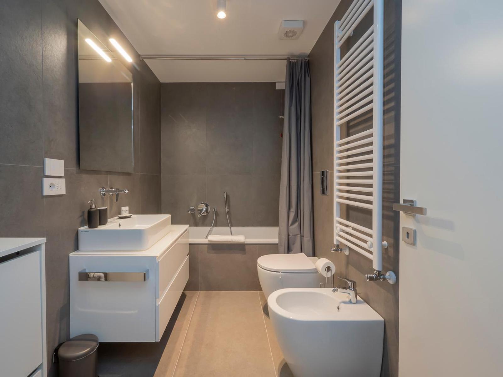 Modern Two-room In Corso Buenos Aires